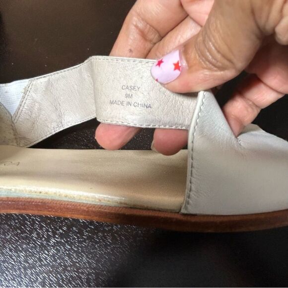 YOSI SAMRA Casey Crossover Leather Sandal WCE-200-715 Biscotti Black/White Sz 9 - Picture 10 of 11